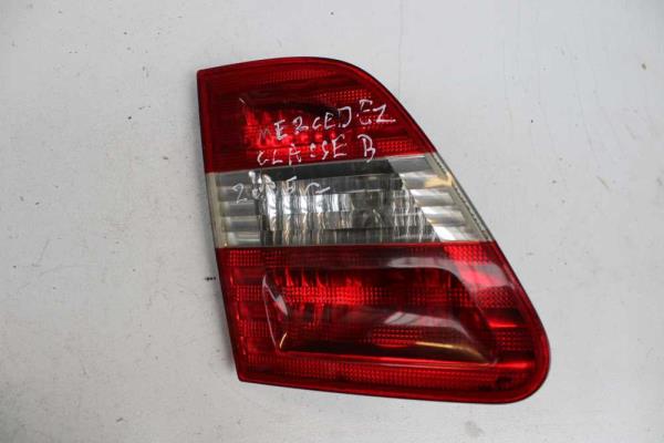 FEU ARRIERE GAUCHE MERCEDES - Vue 1